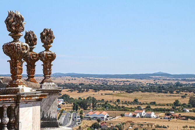 Private Évora Tour - Megaliths, Historical Center and Cork Region - Stop 6: Cortiçarte cork factory—how cork becomes stoppers, flooring, and fashion