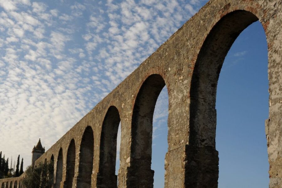 Private Évora World Heritage Tour from Lisbon - Roman Temple area: how to get the most from the walk