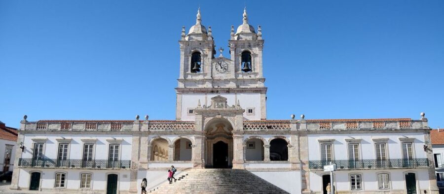 Private Fatima Half Day Tour from Lisbon - Arriving at Fátima: What the Sanctuary Experience Feels Like