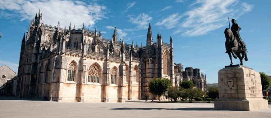 Private Fatima Half Day Tour from Lisbon - Languages, Wheelchair Access, and Family-Friendly Extras