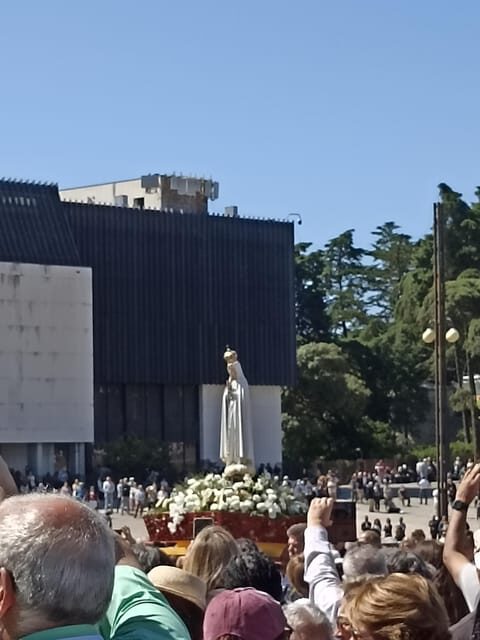Private Fátima Tour: Fátima- Nazaré- Óbidos - A private day that actually flows between three very different towns