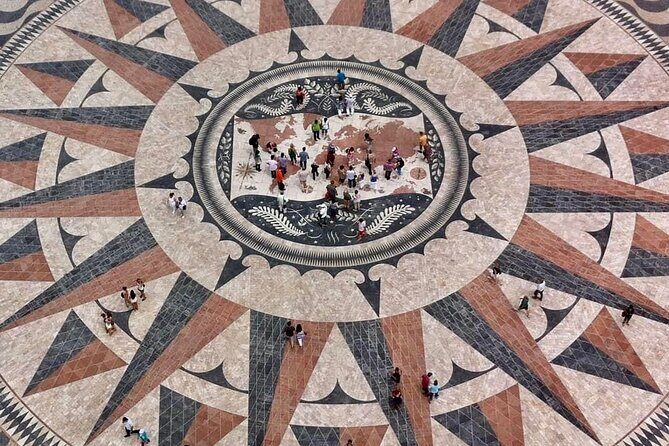 Private Guided 8 hours Tour in Lisbon - Guide plus comfort: why private works so well here
