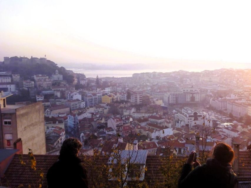 Private half-day Lisbon by Night Fado UNESCO Heritage &Views - A second Castle Quarter moment: more time where you want it
