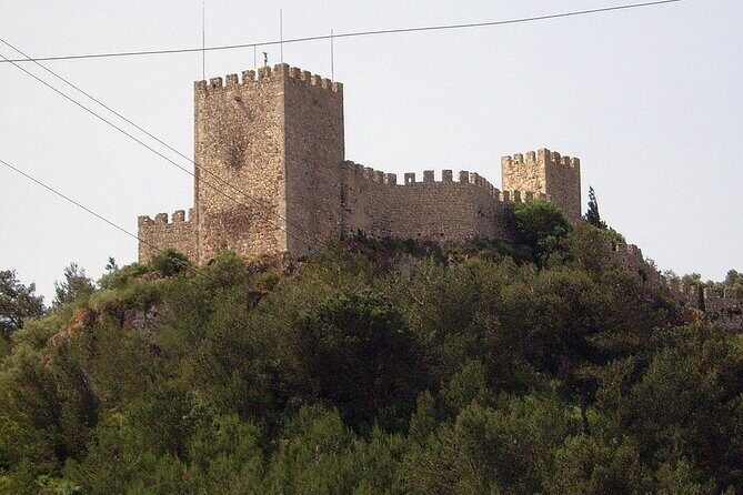Private half-day tour of Sesimbra and Arrábida - The Sesimbra Village Loop and the Port of Shelter Photo Chance