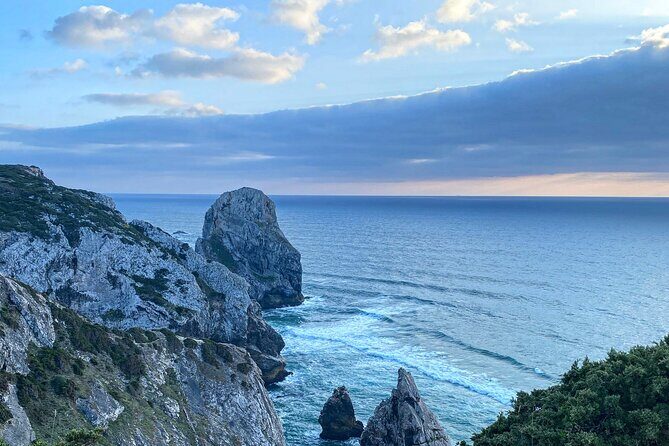 Private Jeep Tour Sintra-Cascais - Quinta da Regaleira: towers, caves, and the fun part of UNESCO