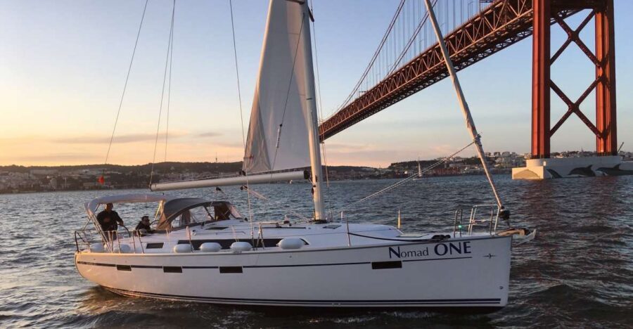 Private Lisbon Sightseeing Sailing Boat Tour with Locals - Dress and Rules: Easy Wins for a Smooth Boat Ride