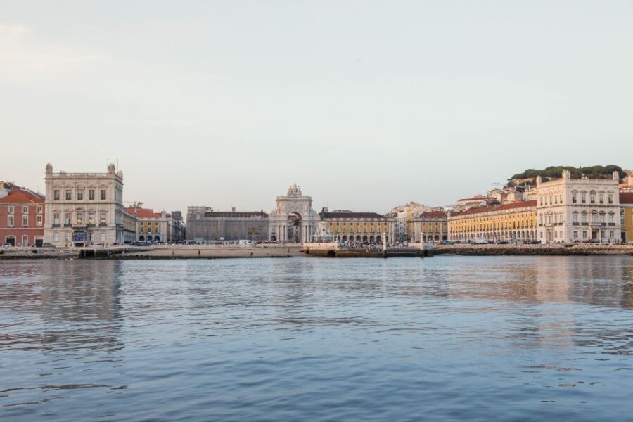 Private Lisbon Sightseeing Sailing Boat Tour with Locals - Comfort and Safety That Actually Matter on a 2-Hour Sail