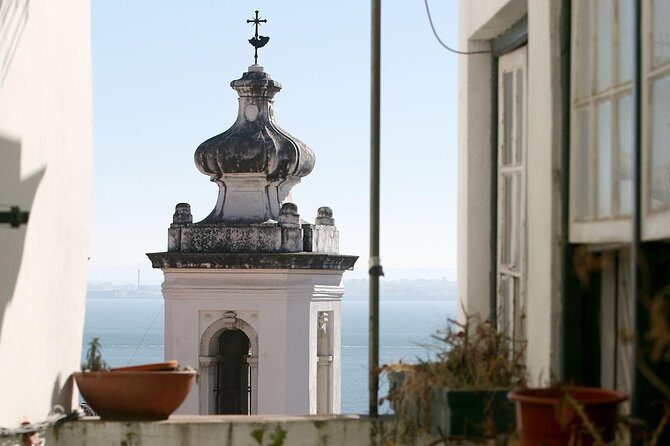 Private Lisbon Walking Tour - Price and value: what $90.51 per person buys you