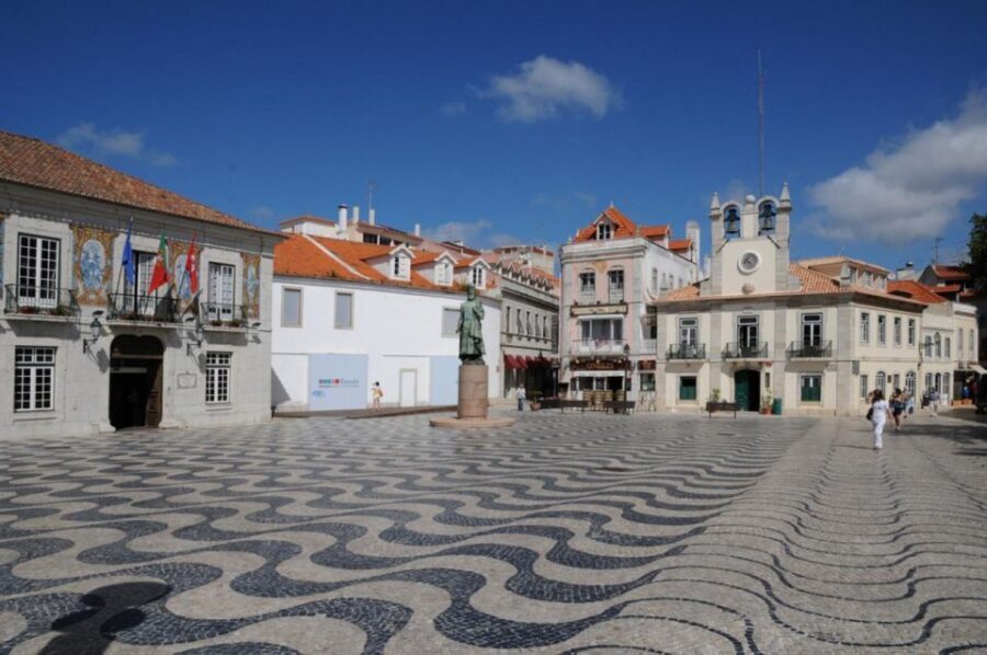 Private Panoramic Tour to Sintra and Cascais from Lisbon - The 4-hour Lisbon to Sintra and Cascais timeline (and why it works)