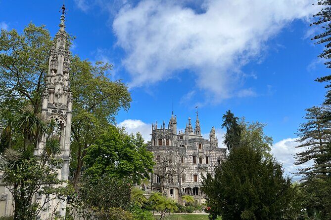 Private: Quinta da Regaleira & Sintra Historic Center Guided Tour - Quinta da Regaleira: the UNESCO estate that feels like a puzzle