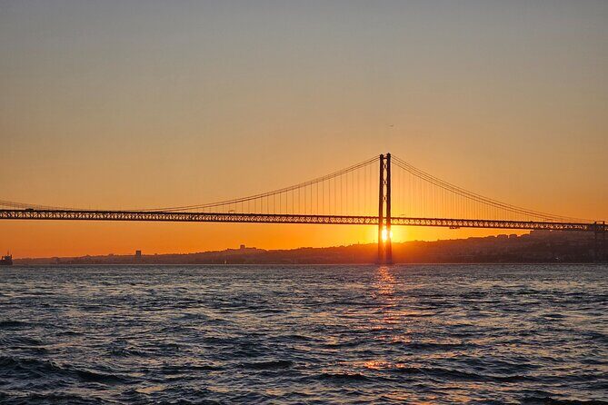 Private Relaxing Sunset Tour along the Tagus River - Timing and weather: when sunset goes off-plan
