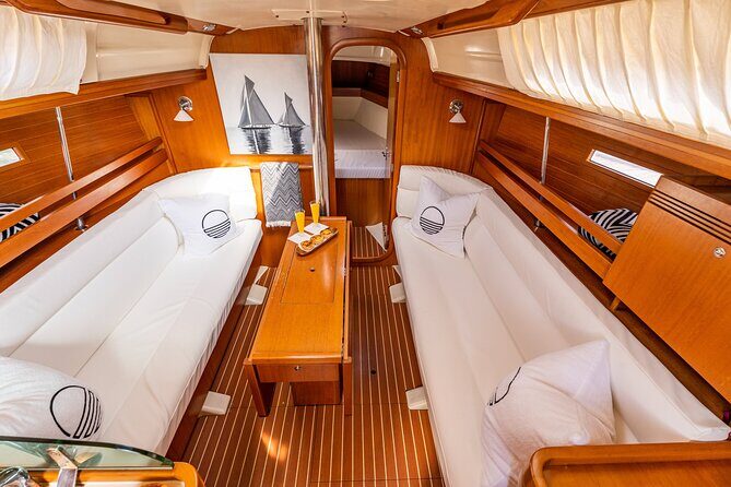Private sailboat tour in Lisbon - Comfort, Language, and Who This Tour Fits