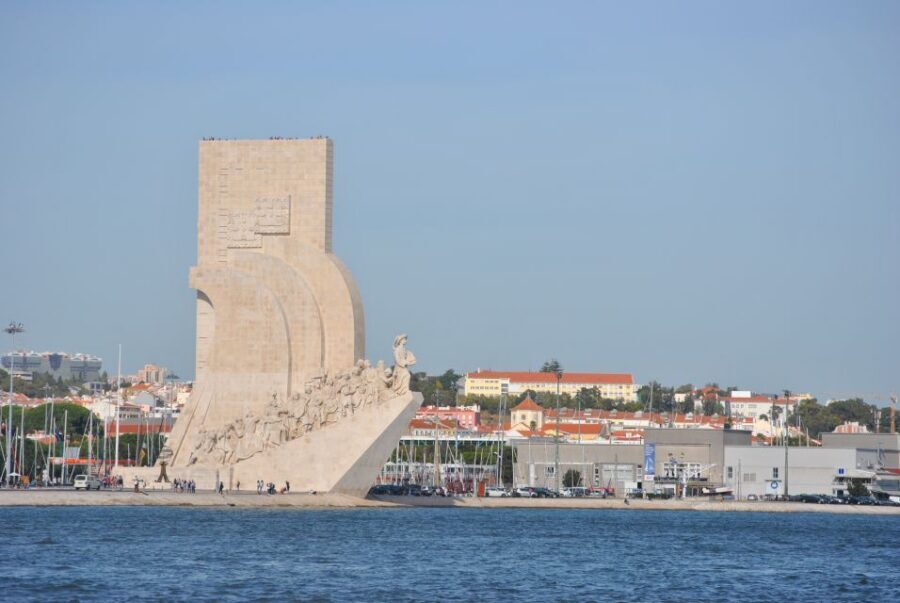 Private Sailing Boat Tour Lisbon with a drink: 2 to 8 Hours - From Belém’s docks to Lisbon’s skyline, by wind and water