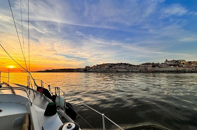 Private Sailing tour in Lisbon - Day Time, Sunset and Night - Dolphins and the onboard drink: the small perks that boost the value