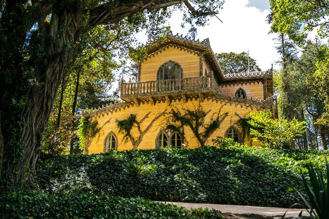 Private Sightseeing Tour in Sintra Portugal - Sintra Town Break: Lunch Time Without the Tourist-Trap Rush