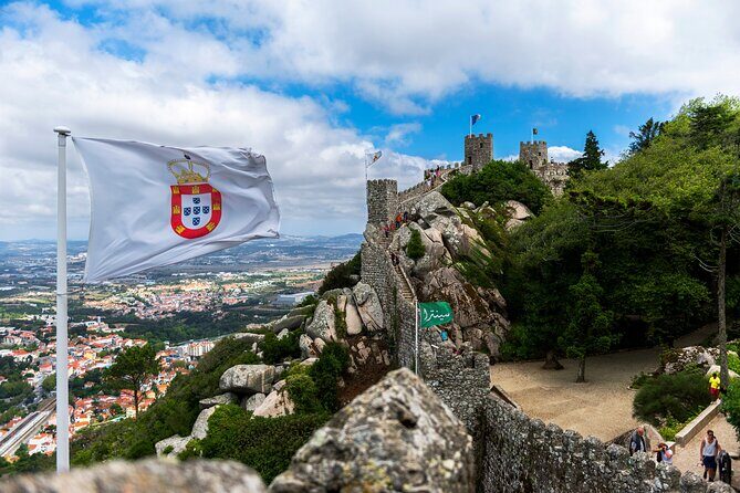 Private Sightseeing Tour in Sintra Portugal - Azenhas do Mar: That Atlantic Cliff Town Feeling