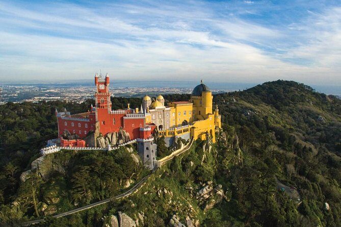 Private Sintra, Pena Palace, Cabo da Roca and Cascais Full Day - Private transport and pickup: what that means for your day