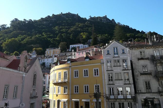 Private Sintra, Pena Palace, Cabo da Roca and Cascais Full Day - Cascais free time: shops, beaches, and an optional Pastéis detour