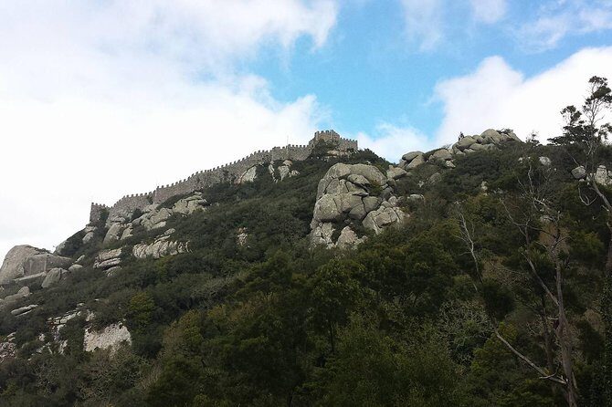 Private Sintra Tour from Lisbon with Cellar Visit and Wine Tasting - Gincho sand dunes stop: surf energy on the way back