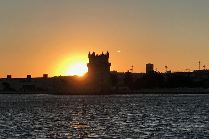 Private Sunset Sailing cruise from Lisbon - Cruising Lisbon’s landmarks: what you’ll see and why it looks better on water