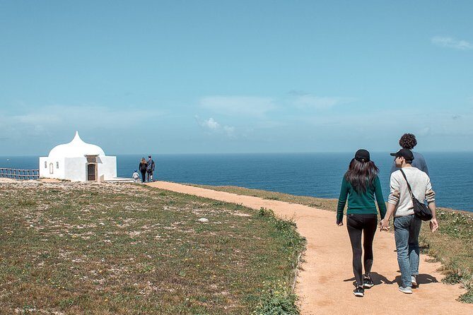 Private Tour: Arrábida Natural Park and Sesimbra Day Trip from Lisbon - St. Margaret’s Cave and Portinho da Arrábida harbor