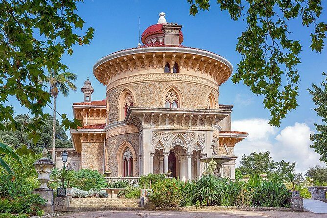 Private Tour: Discover the best of Sintra in 1 day avoiding queues - Stop 3: Castelo dos Mouros for medieval fort views and Reconquista context