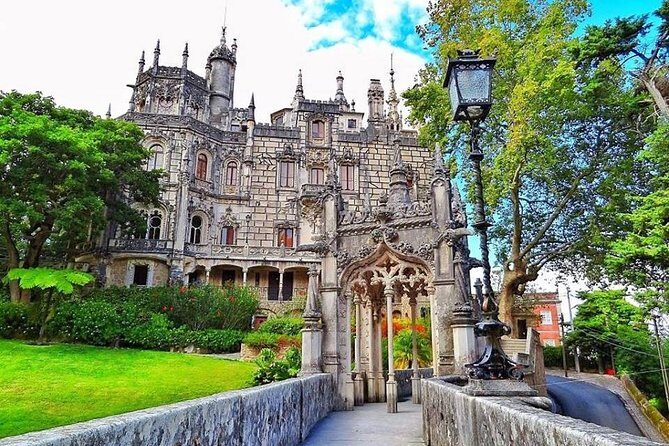 Private Tour: Discover the best of Sintra in 1 day avoiding queues - Stop 1: Sintra town for an easy landing and a taste of the enchantment