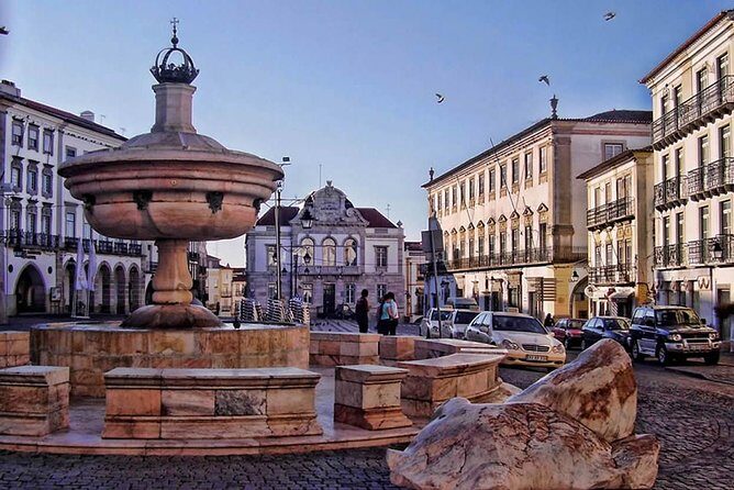 Private Tour Evora and optional Wine Tasting From Lisbon - Capela dos Ossos: Small Footprint, Big Emotional Impact