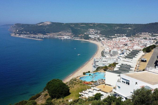 Private tour for 1 to 4 people of Arrábida and its landscapes - Starting in Lisbon: pickup, timing, and a smooth day flow