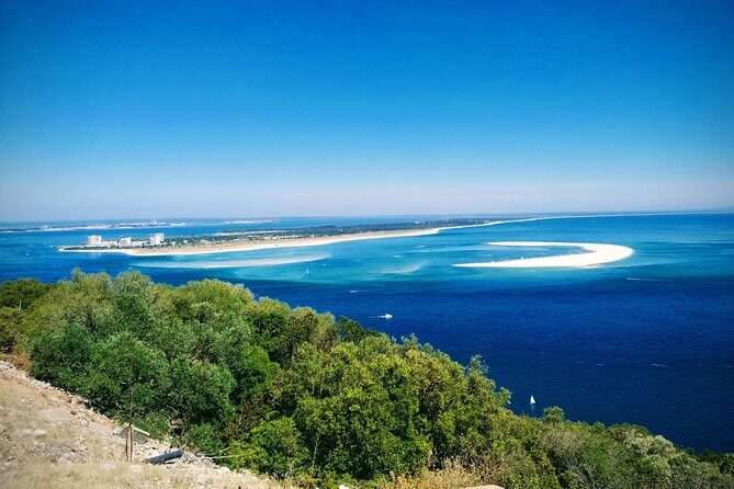 Private tour for 1 to 4 people of Arrábida and its landscapes - Parque Natural da Arrabida: an hour focused on the park’s best angles