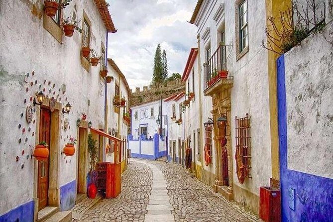 Private tour for 1 to 8 people: Fátima, Batalha, Nazaré and Óbidos - Batalha Monastery: Portuguese Gothic You’ll Actually Remember