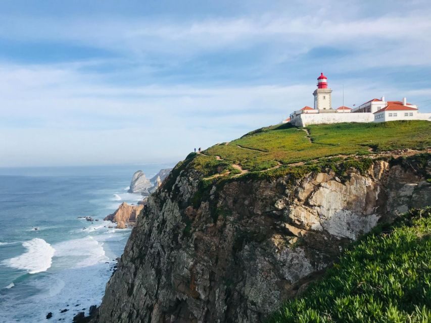 PRIVATE Tour From Lisbon: Sintra, Pena Palace and Cascais - Guincho Beach: a quick photo stop with real ocean energy