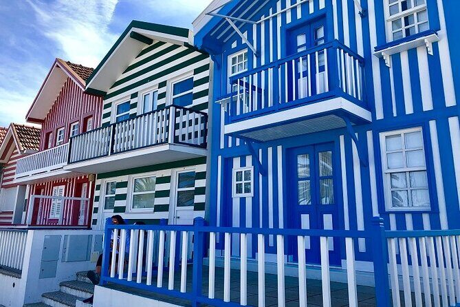 Private Tour: from Lisbon to Porto; visit to Óbidos, Fátima, Coimbra, Aveiro - Inside the Mercedes V-Class: comfort, Wi‑Fi, and a calm pace