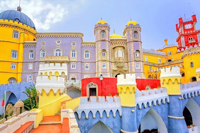 Private tour from Lisbon:Sintra Pena Palace Cabo da Roca, Cascais - Cascais: the seaside finale with marina and craft shops