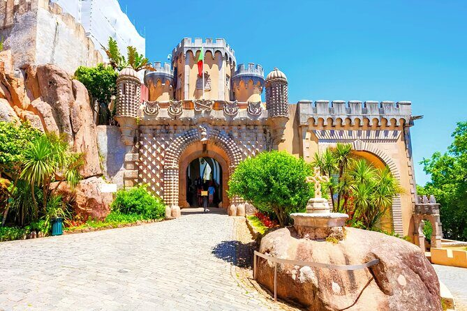 Private tour from Lisbon:Sintra Pena Palace Cabo da Roca, Cascais - Guides matter: the difference between seeing and understanding
