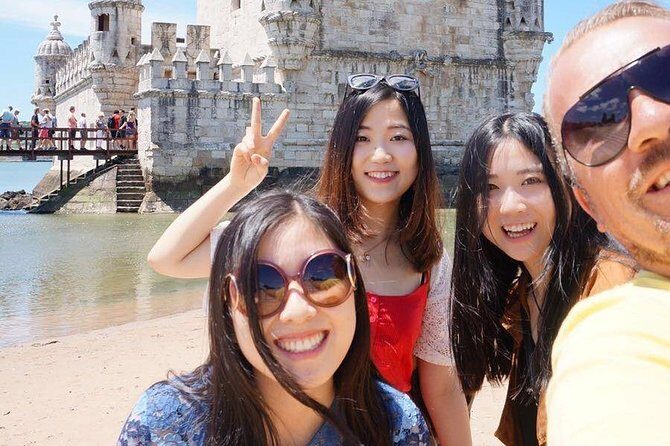 PRIVATE TOUR full day 7 Hills of Lisbon - Miradouro São Pedro de Alcântara: where the city snaps into focus