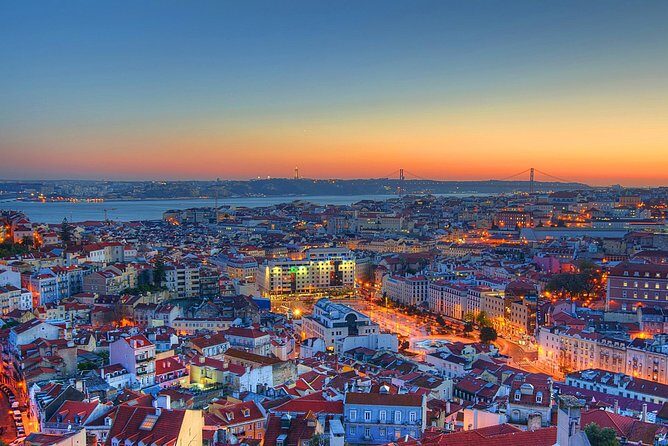 PRIVATE TOUR full day 7 Hills of Lisbon - Arco da Rua Augusta and Commerce Square: a triumphal pause