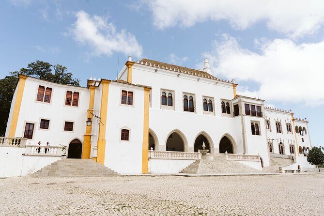 Private Tour in Sintra - Stop 4: Praia das Azenhas do Mar for a sea or pool break