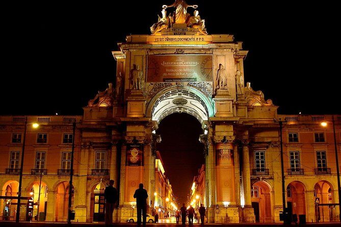 Private tour: Lisbon Fado Dinner Show and Panoramic Night Tour - Rossio Square: Where You Get Oriented Before the Night Drive