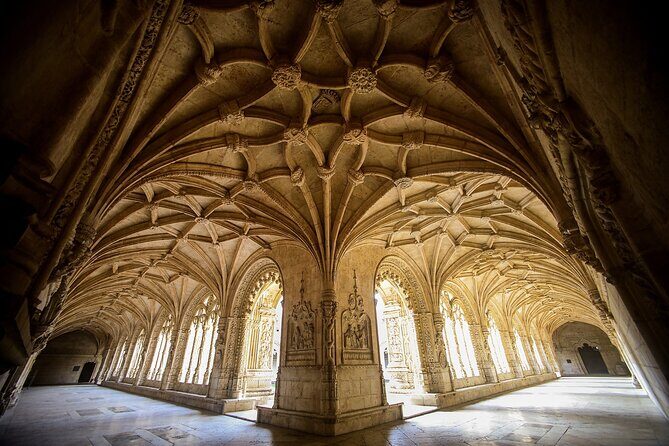 Private Tour of Splendid Lisbon - The guide makes it: Carlos-style English, thoughtful pacing, and real flexibility