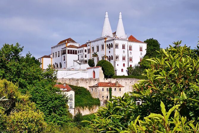 Private tour Portugal 6 days from Lisbon - Lisbon in Full Color: Oceanarium area, Jerónimos, and Cristo Rei views