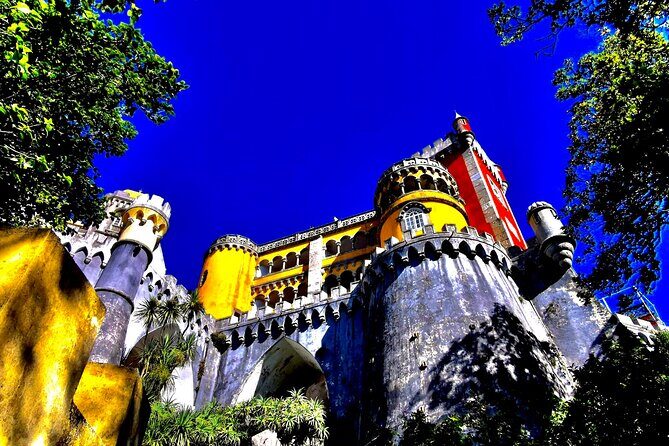 Private Tour Sintra and Cascais - Stop 5: UNESCO Centro Histórico de Sintra and classic sweets