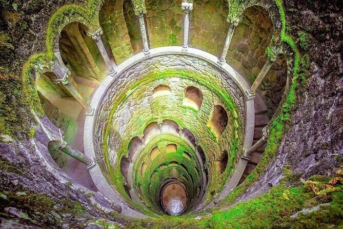Private Tour Sintra Palaces and Scenic Landscapes - Stop 3: Castelo dos Mouros and the payoff of Moorish walls