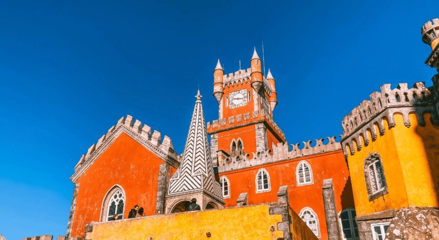 Private Tour : Sintra, Pena palace, Cabo da roca, Cascais - Cascais: seaside streets and a real end-of-day reset