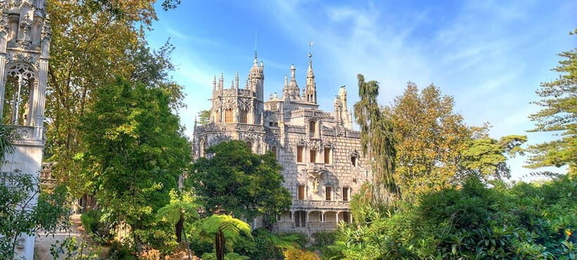 Private Tour: Sintra, Pena Palace, Regaleira, Cabo de Roca - Castle of the Moors: the hilltop view option