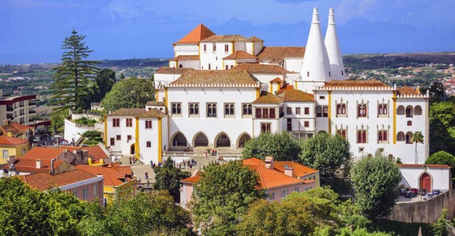 Private Tour - Sintra with Pena Palace and Cascais - The return to Lisbon via Belém: keep the ride scenic
