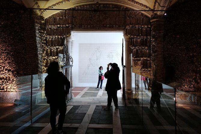 Private Tour to Evora with wine tasting at the Cartuxa Winery - With guides like Pedro, the pacing feels human