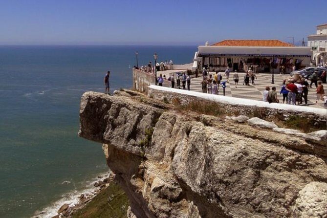 Prívate tour to Fátima, Batalha, Nazaré and Óbidos - Óbidos walled village: walking the ramparts and choosing your pace