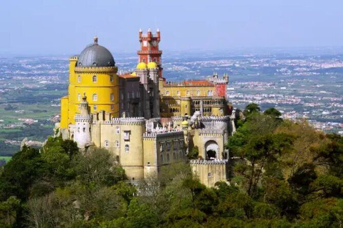 Private Tour to Visit the Monuments in Sintra 5 Hours - Getting from Lisbon to Sintra: comfort, WiFi, and a clean ride