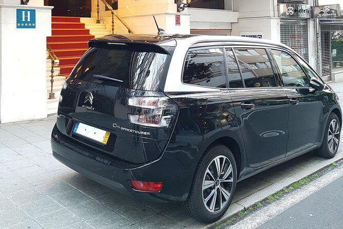 Private transfer from Lisbon to Madrid - On the Road Comfort: Air-Conditioning, Water, and WiFi